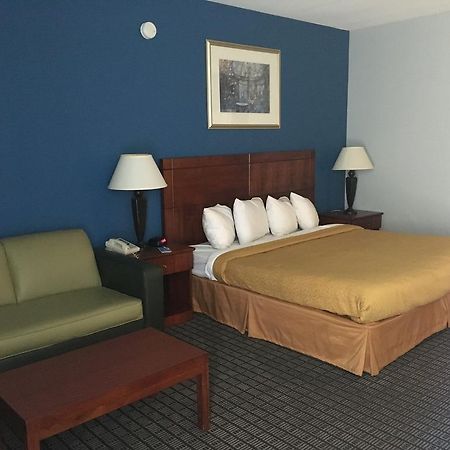 Rodeway Inn Greenfield Esterno foto