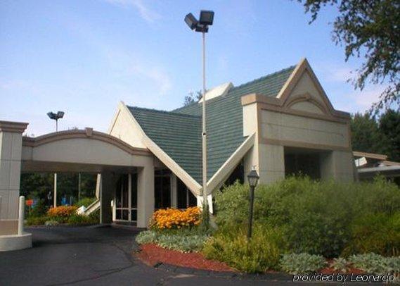 Rodeway Inn Greenfield Esterno foto