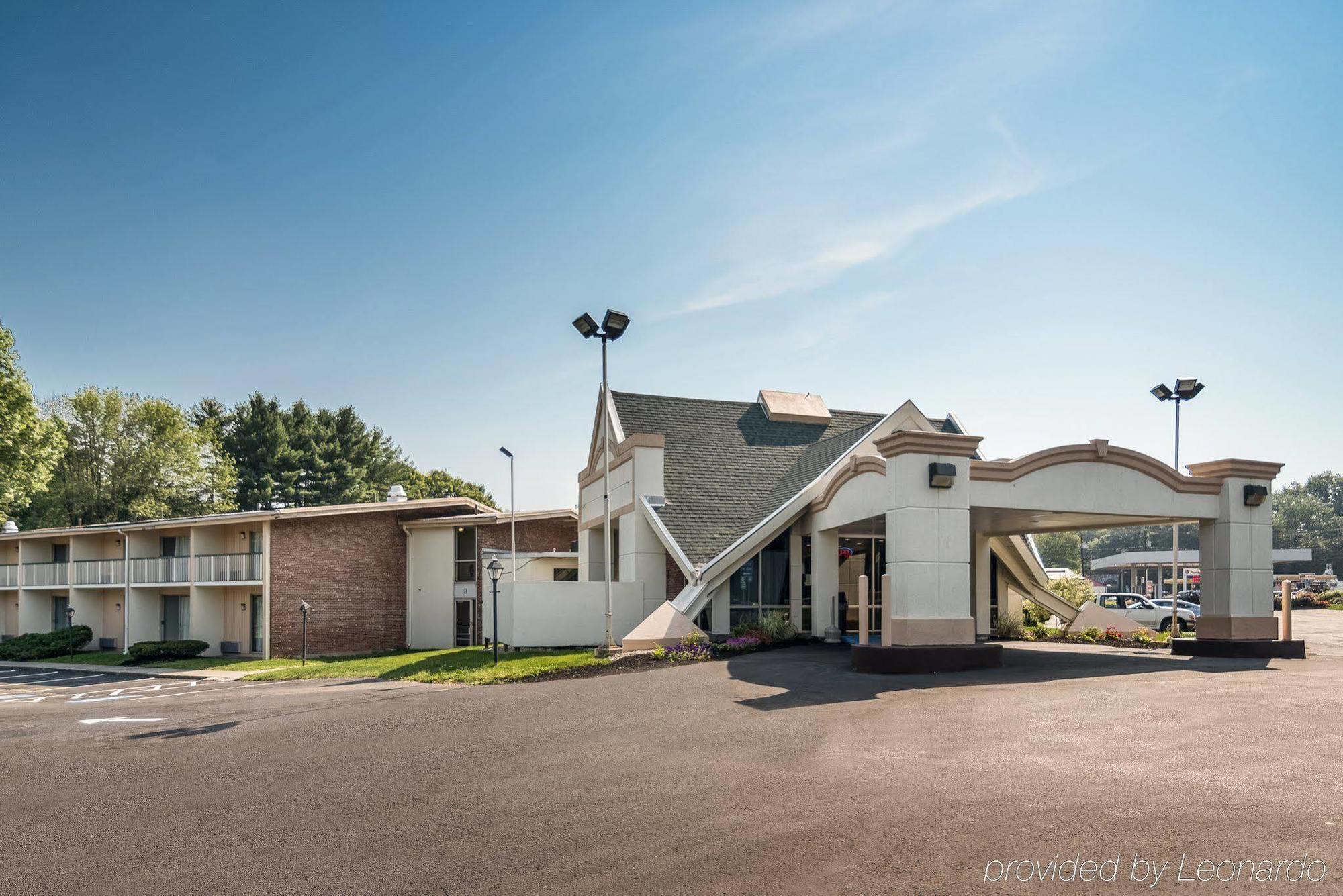 Rodeway Inn Greenfield Esterno foto