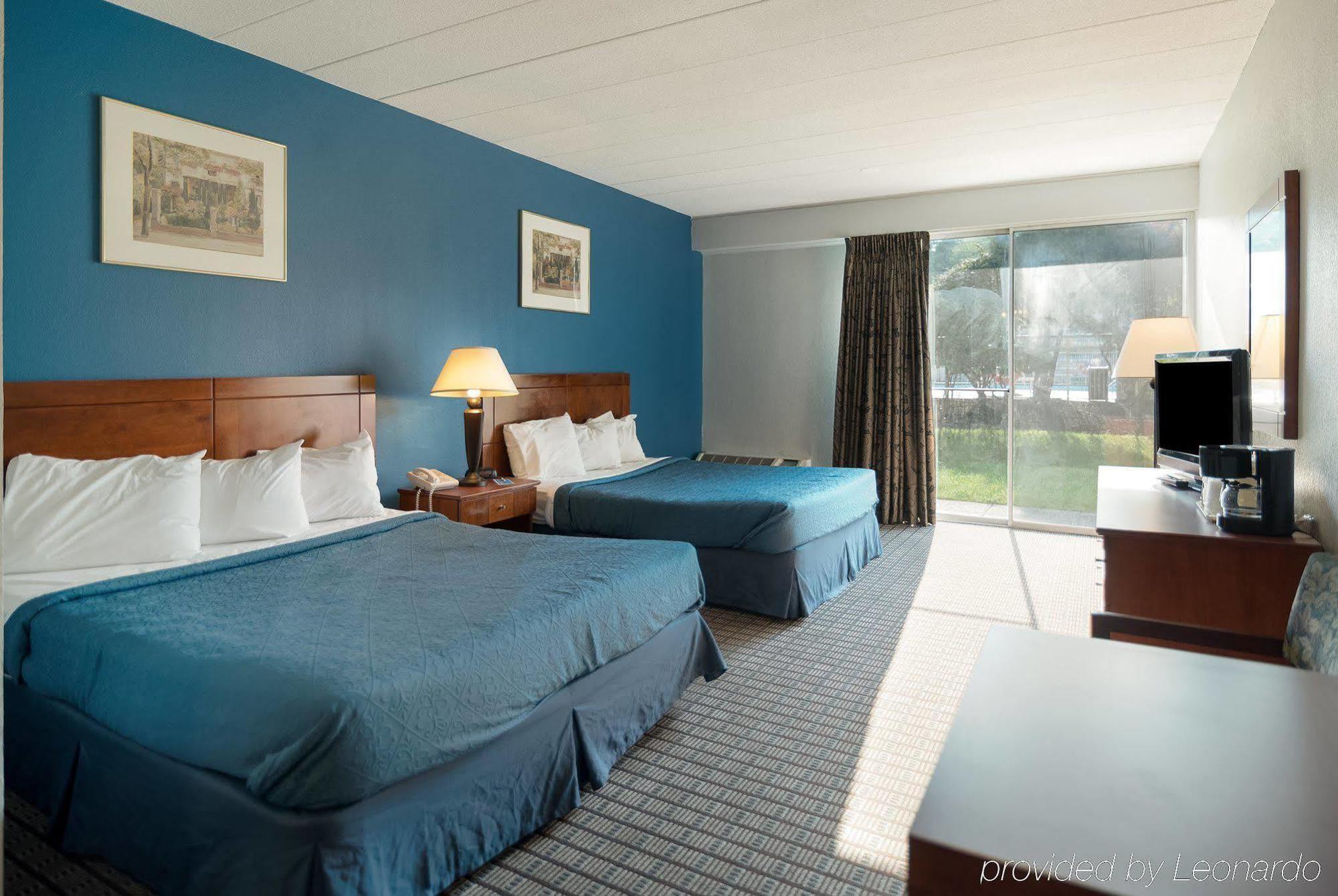 Rodeway Inn Greenfield Esterno foto