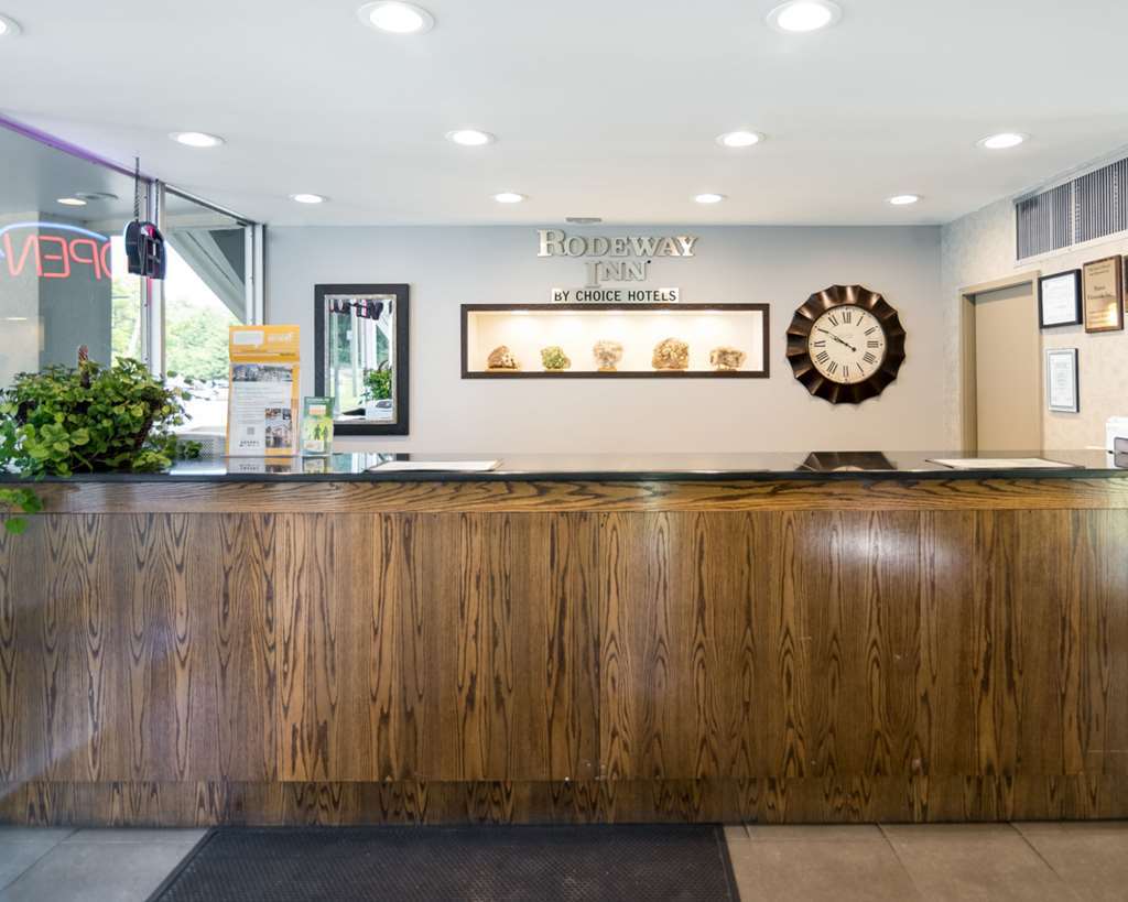 Rodeway Inn Greenfield Interno foto